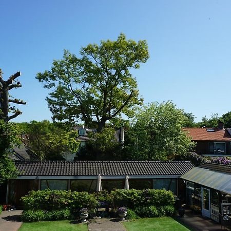 Perfectly Located Private Room Oaks And Beeches Сасенхайм Екстериор снимка