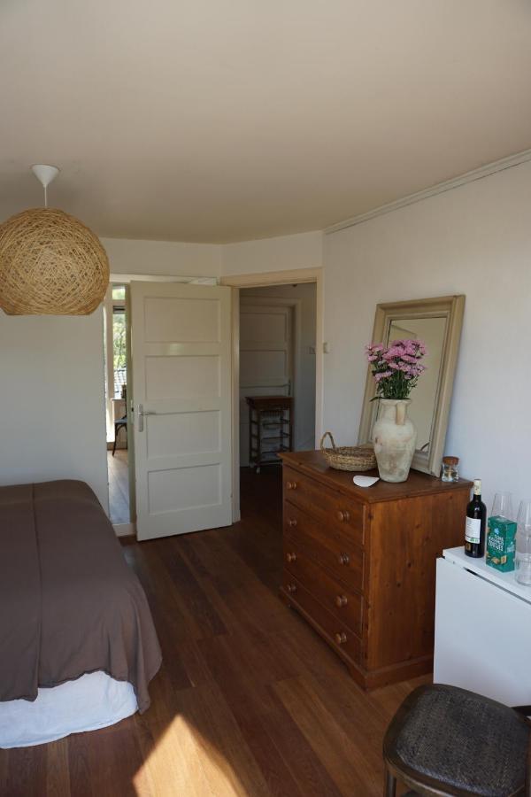 Perfectly Located Private Room Oaks And Beeches Сасенхайм Екстериор снимка